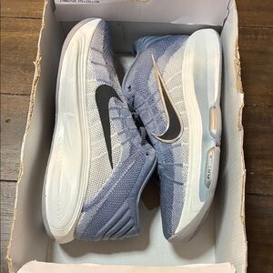 Nike G.T. Hustle 3 - Gray and White